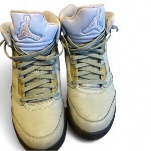 Jordan Athletic Shoes - Cream and Gray